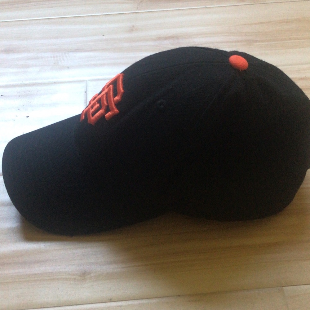 SF hat - Picture 2 of 2